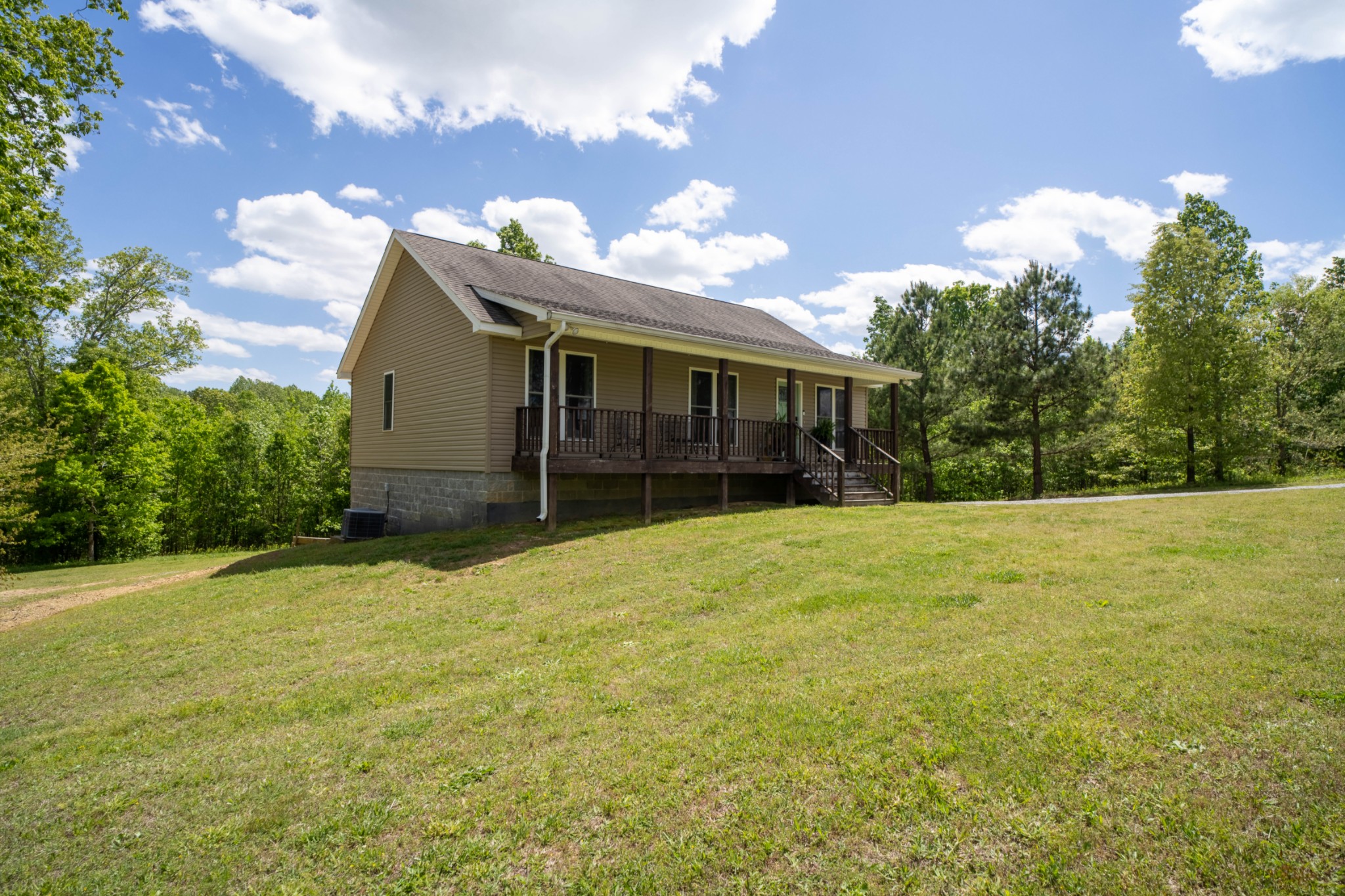 98 Shannon Road Leoma, TN 38468 - Photo 4 of 48 Gallery Image 4