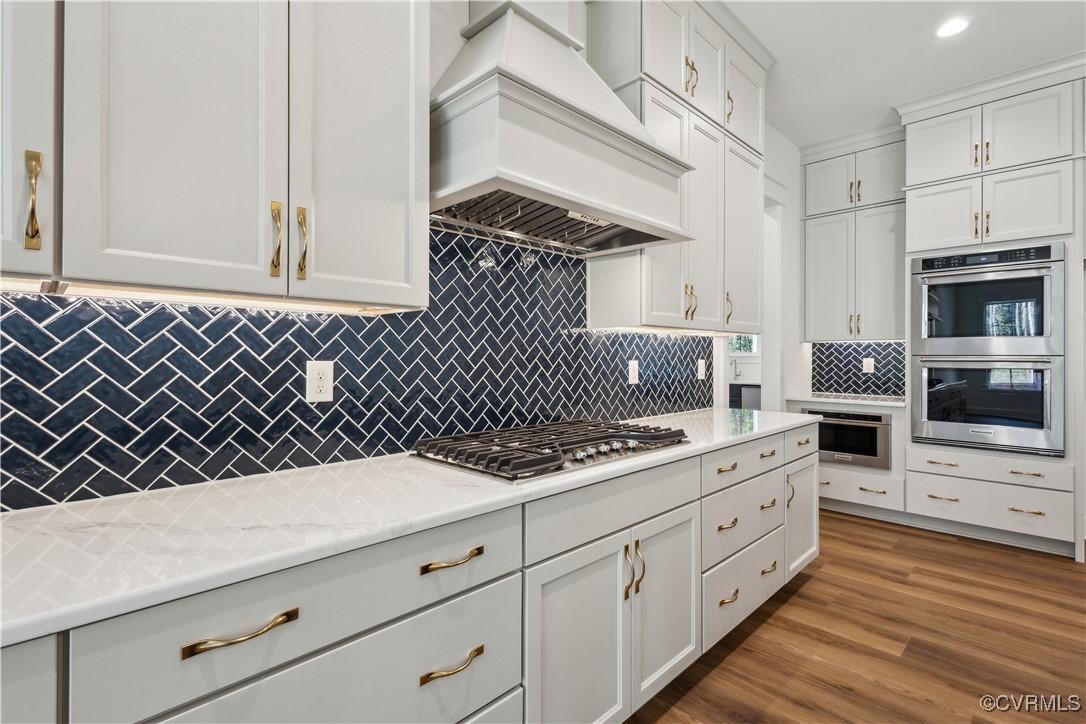 4750 Studley Road Mechanicsville, VA 23116 - Photo 6 of 36 a kitchen with a sink and cabinets