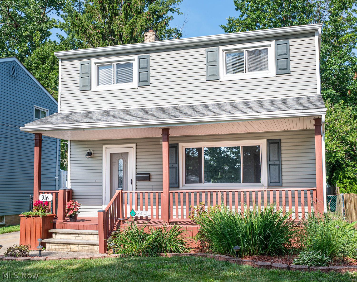 916 Center Road Eastlake, OH 44095 - Photo 39 of 39 Awesome, super sharp colonial with fantastic full front porch - schedule your showing today