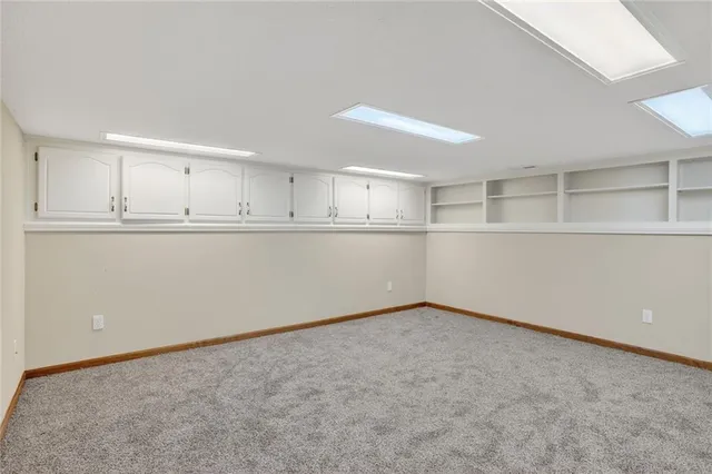 $367,000 | 542 Creekside Court, Lansing, KS 66043