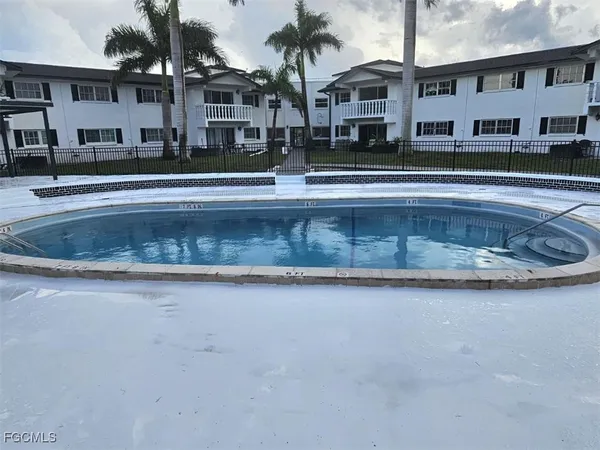 $95,000 | 3704 Broadway, Unit 105, Fort Myers, FL 33901