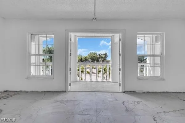 $95,000 | 3704 Broadway, Unit 105, Fort Myers, FL 33901
