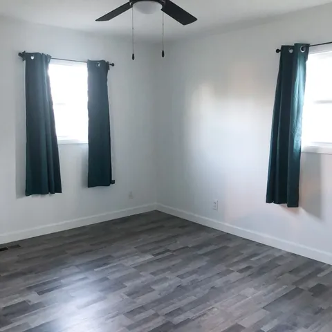 $1,900 | 1010 North High Street, Winchester, TN 37398