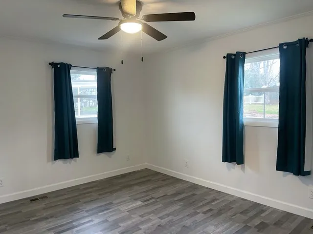 $1,900 | 1010 North High Street, Winchester, TN 37398