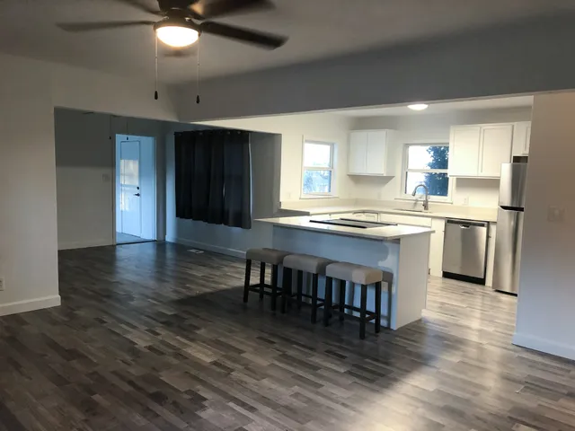 $1,900 | 1010 North High Street, Winchester, TN 37398