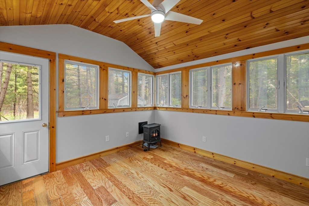 76 Woodridge Road Duxbury, MA 02332 - Photo 10 of 42