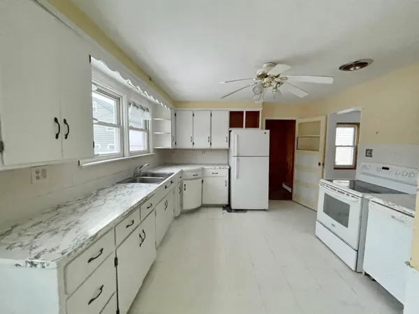 $59,900 | 528 10th Street South, Virginia, MN 55792