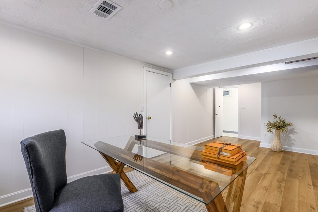 15 Bosworth Road Framingham, MA 01701 - Photo 25 of 39