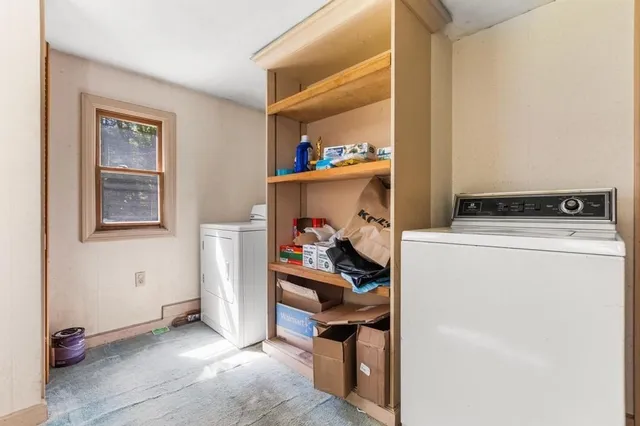 a view of utility room