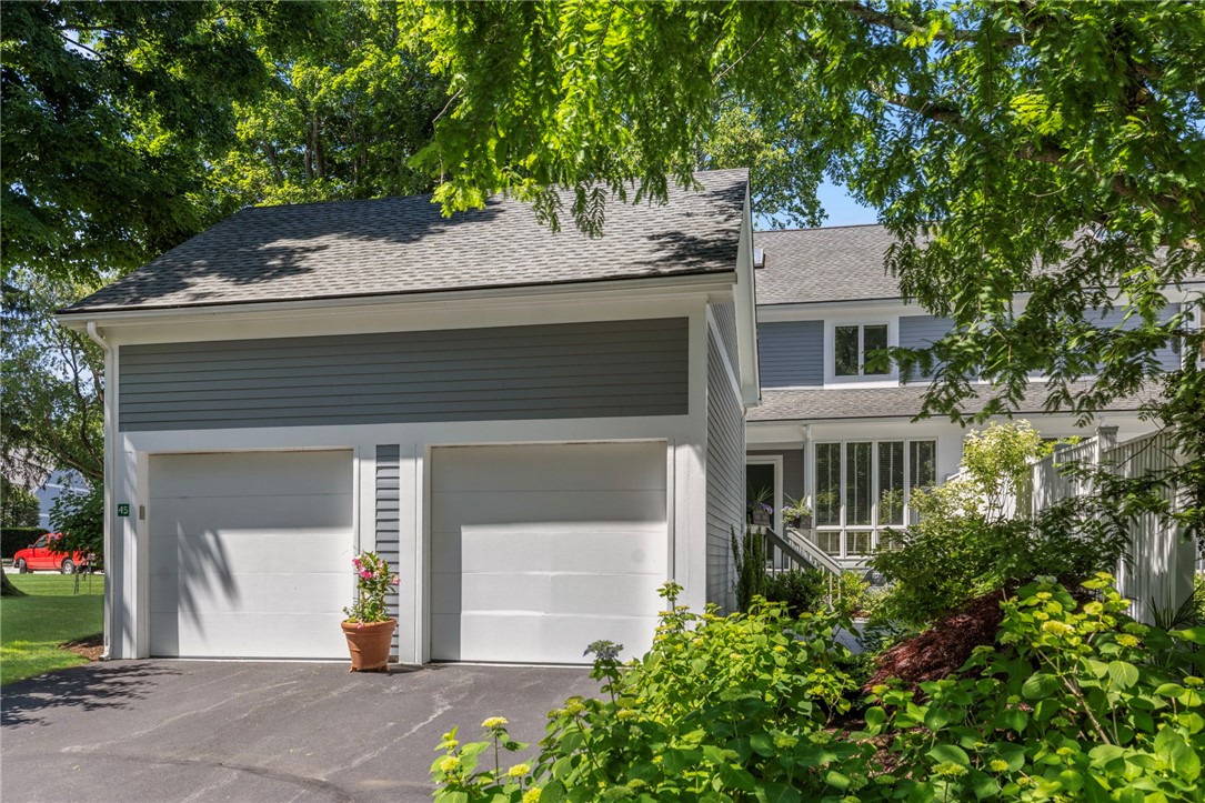 45 Bagy Wrinkle Cove Warren, RI 02885 - Photo 5 of 41