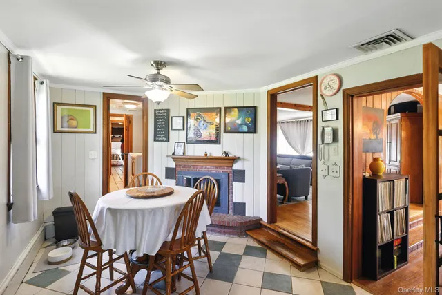 $695,000 | 620 Ulster Landing Road, Saugerties, NY 12477