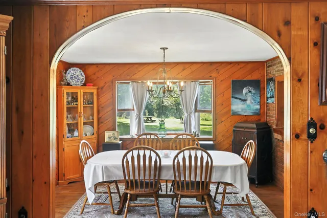 $695,000 | 620 Ulster Landing Road, Saugerties, NY 12477