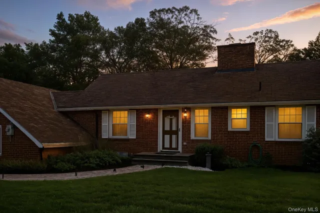 $695,000 | 620 Ulster Landing Road, Saugerties, NY 12477