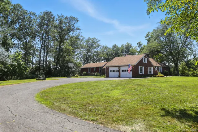 $695,000 | 620 Ulster Landing Road, Saugerties, NY 12477