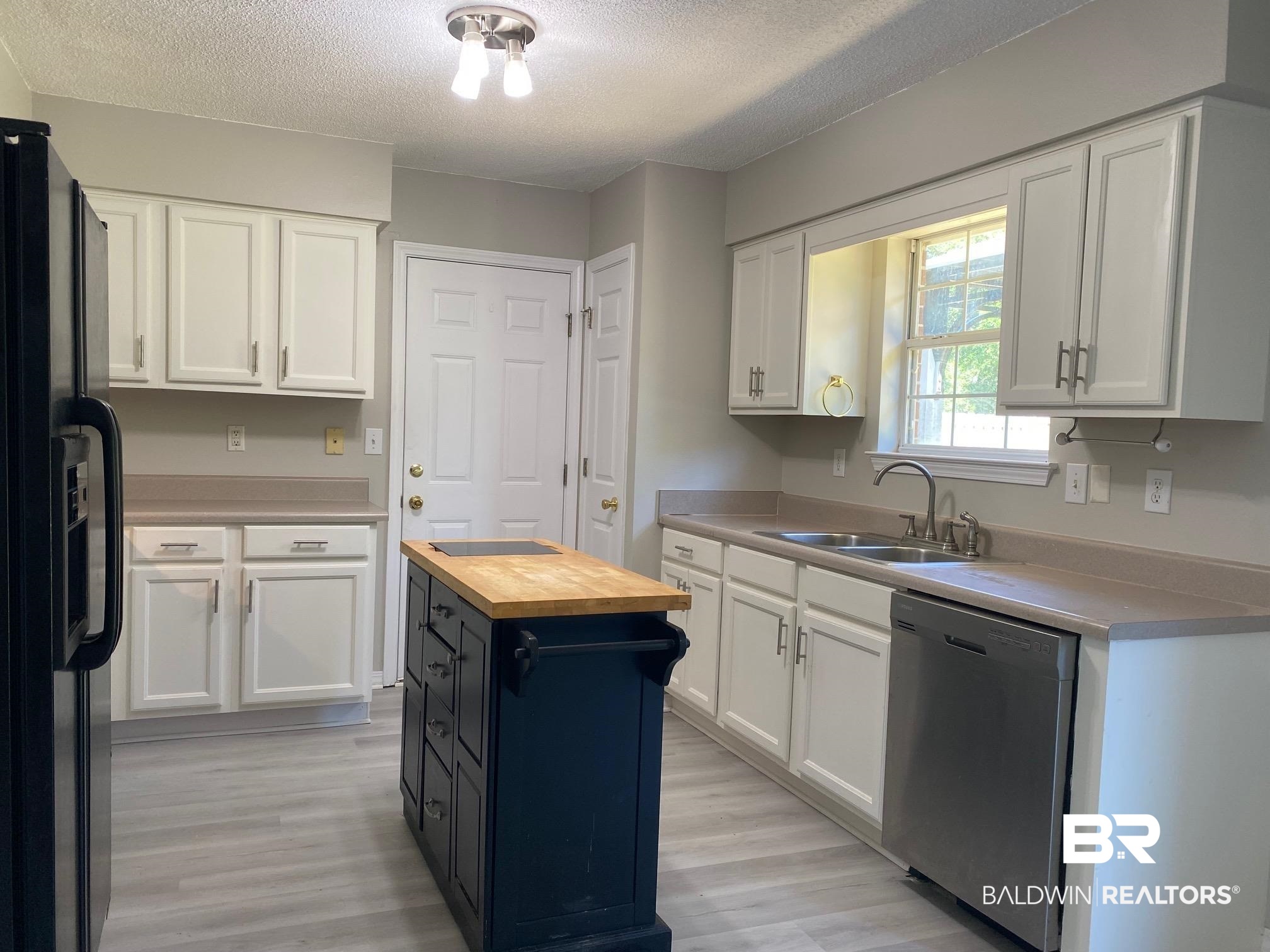13294 Labradors Run Foley, AL 36535 - Photo 6 of 18