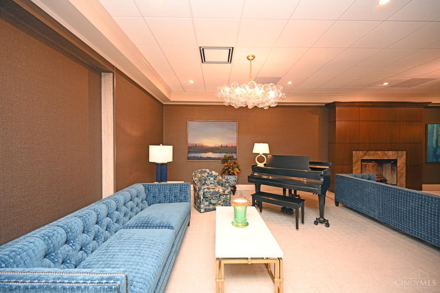 2444 Madison Road, Unit 909 Cincinnati, OH 45208 - Photo 25 of 35 Gallery Image 25