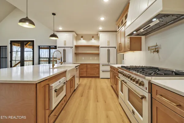 $825,000 | 399 Annabelle Way, Jamestown, TN 38556