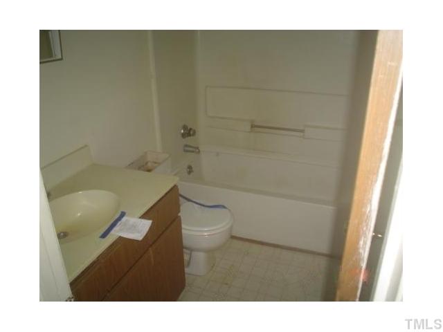 4713 Courtney Lane Raleigh, NC 27616 - Photo 6 of 10 Gallery Image 6