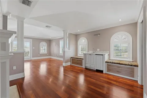 $2,250,000 | 1124 Seville Lane Northeast, St. Petersburg, FL 33704