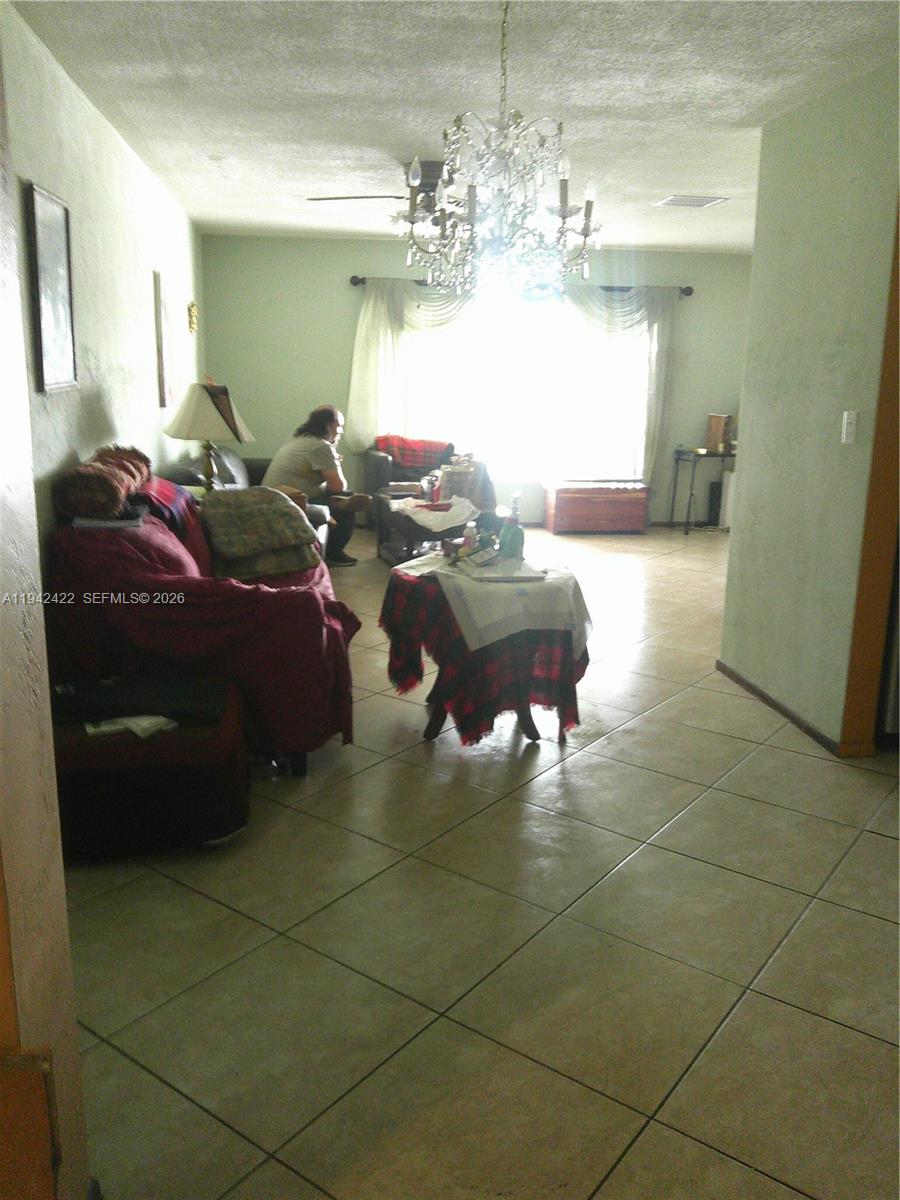 7422 Northwest 70th Avenue Tamarac, FL 33321 - Photo 3 of 12