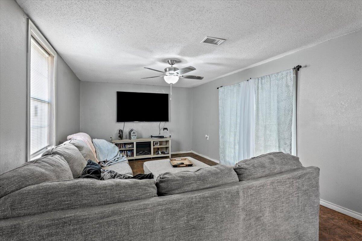 1301 46th Street Lubbock, TX 79412 - Photo 8 of 27 08-1301 46th St