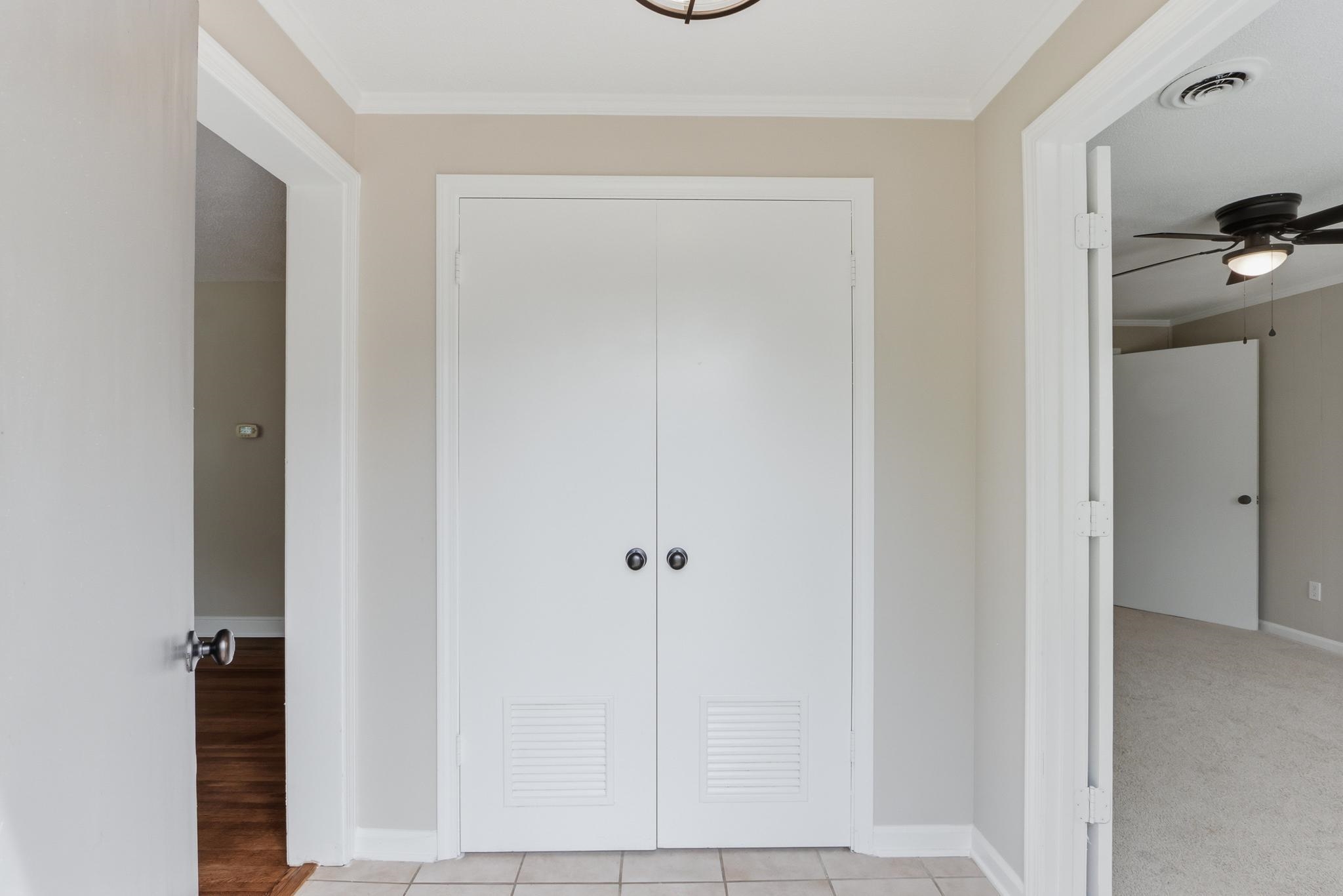 312 Fernway Road Memphis, TN 38117 - Photo 4 of 38 View of closet