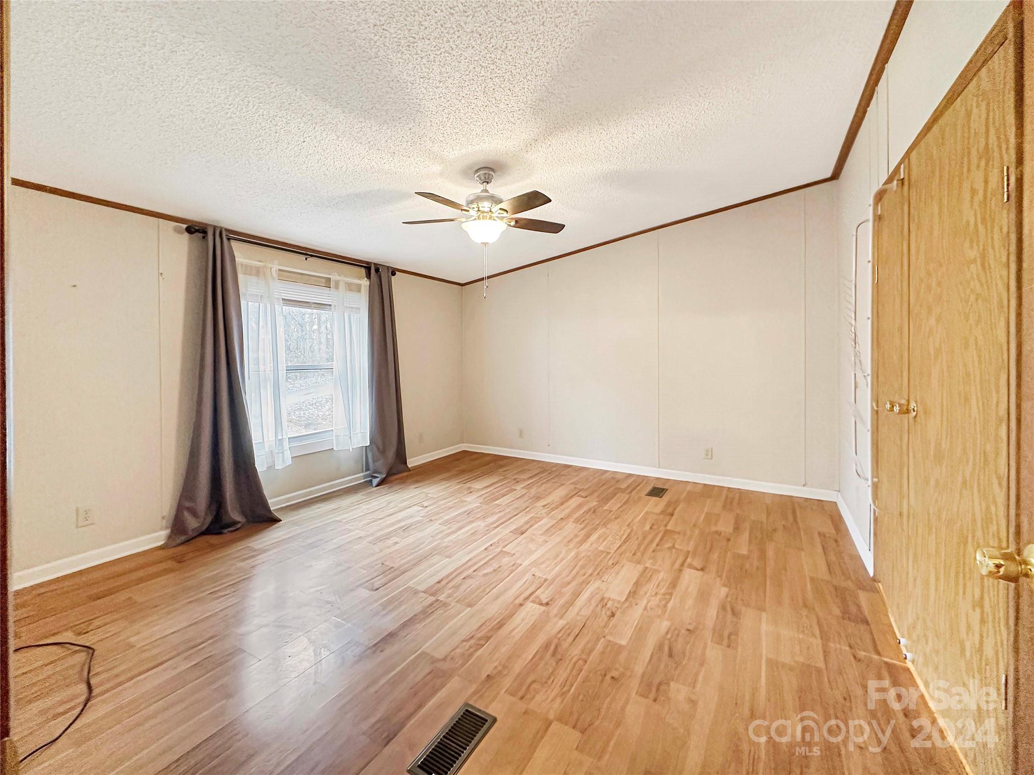 170 Indian Branch Road Candler, NC 28715 - Photo 9 of 16 Gallery Image 9