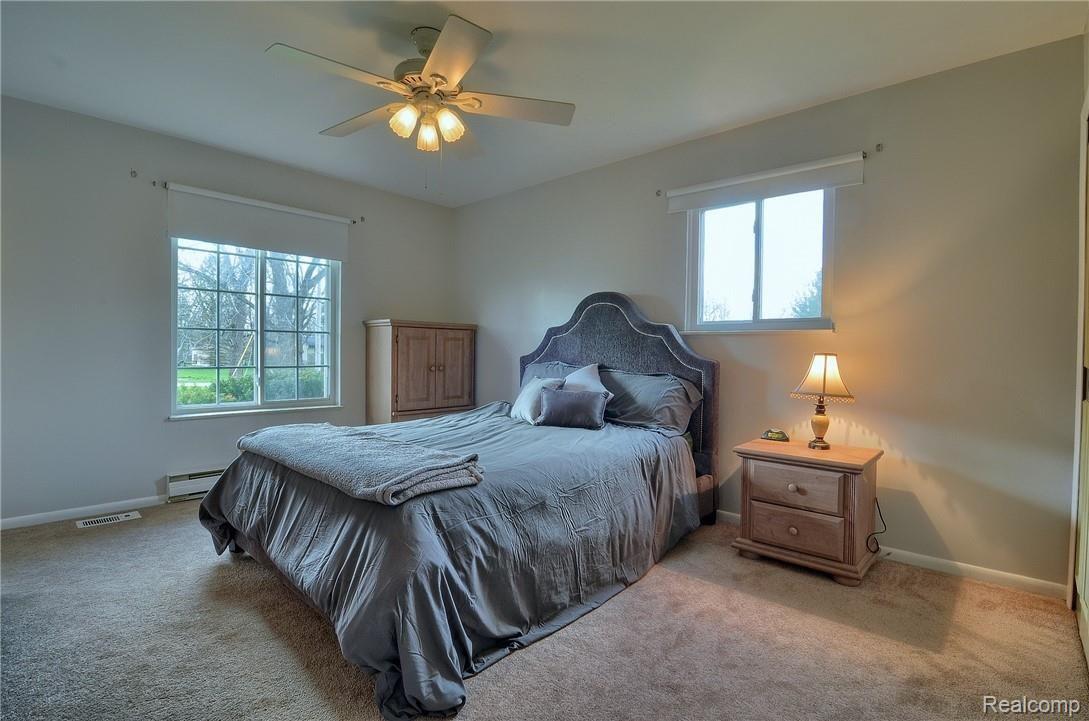 11119 Main Fenton, MI 48430 - Photo 10 of 30 Master-Bedroom.jpg