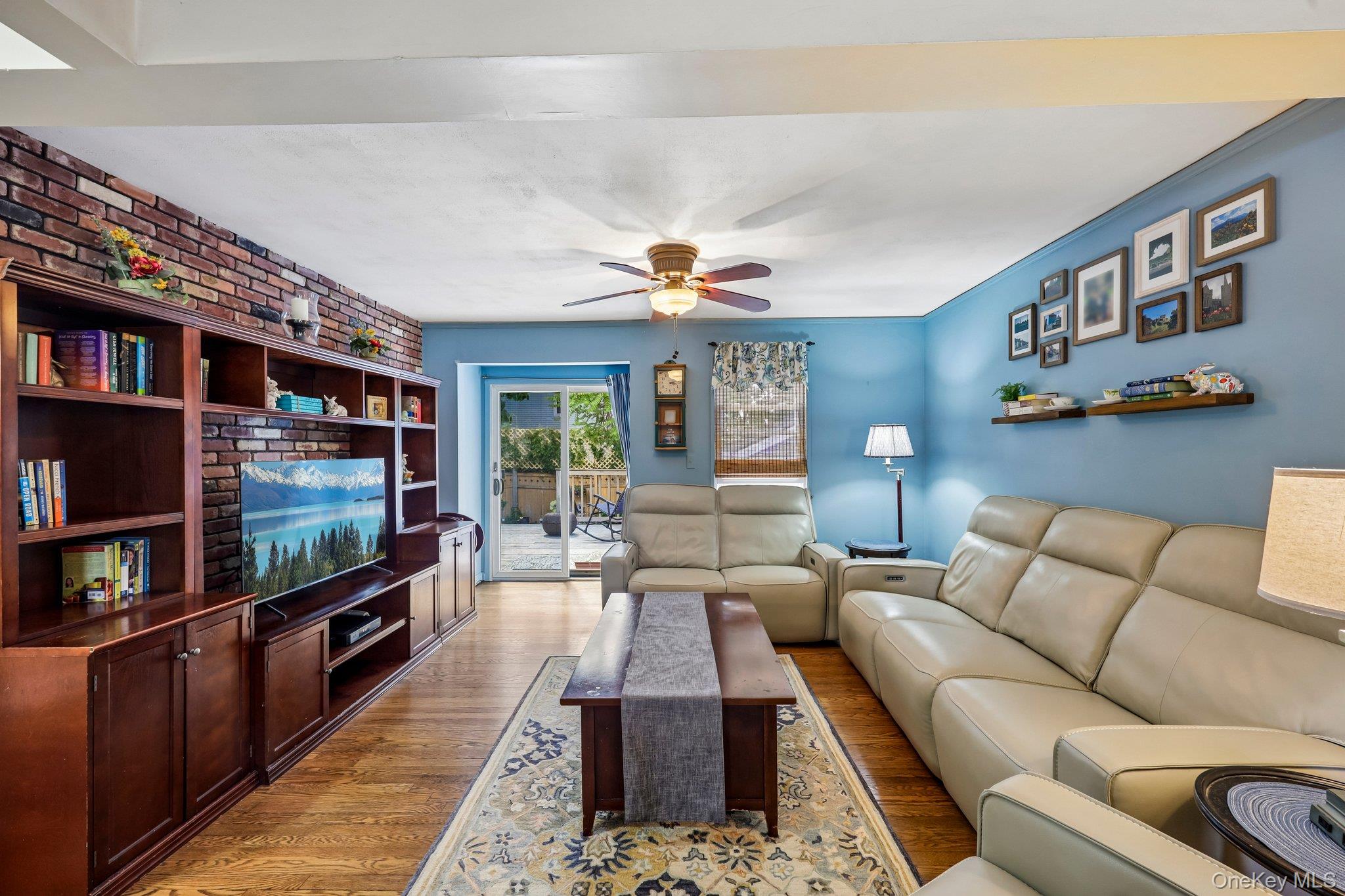 63 Kilburn Road South West Hempstead, NY 11552 - Photo 4 of 41
