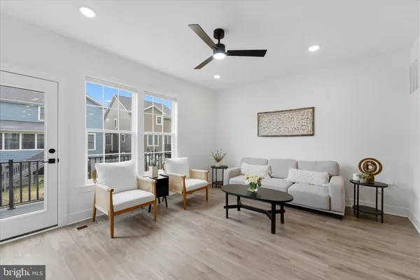 $985,000 | 10820 Willow Terrace, Fairfax, VA 22030