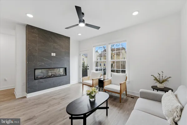 $985,000 | 10820 Willow Terrace, Fairfax, VA 22030