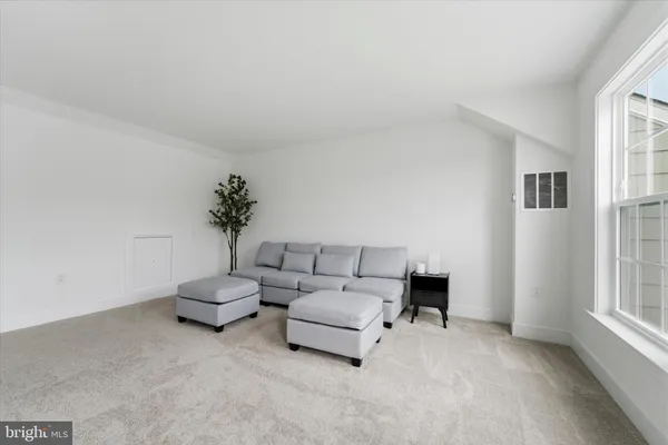 $985,000 | 10820 Willow Terrace, Fairfax, VA 22030