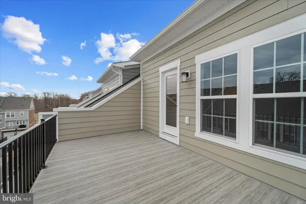 $985,000 | 10820 Willow Terrace, Fairfax, VA 22030