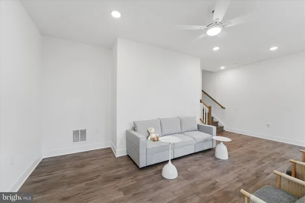 $985,000 | 10820 Willow Terrace, Fairfax, VA 22030