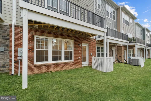 $985,000 | 10820 Willow Terrace, Fairfax, VA 22030