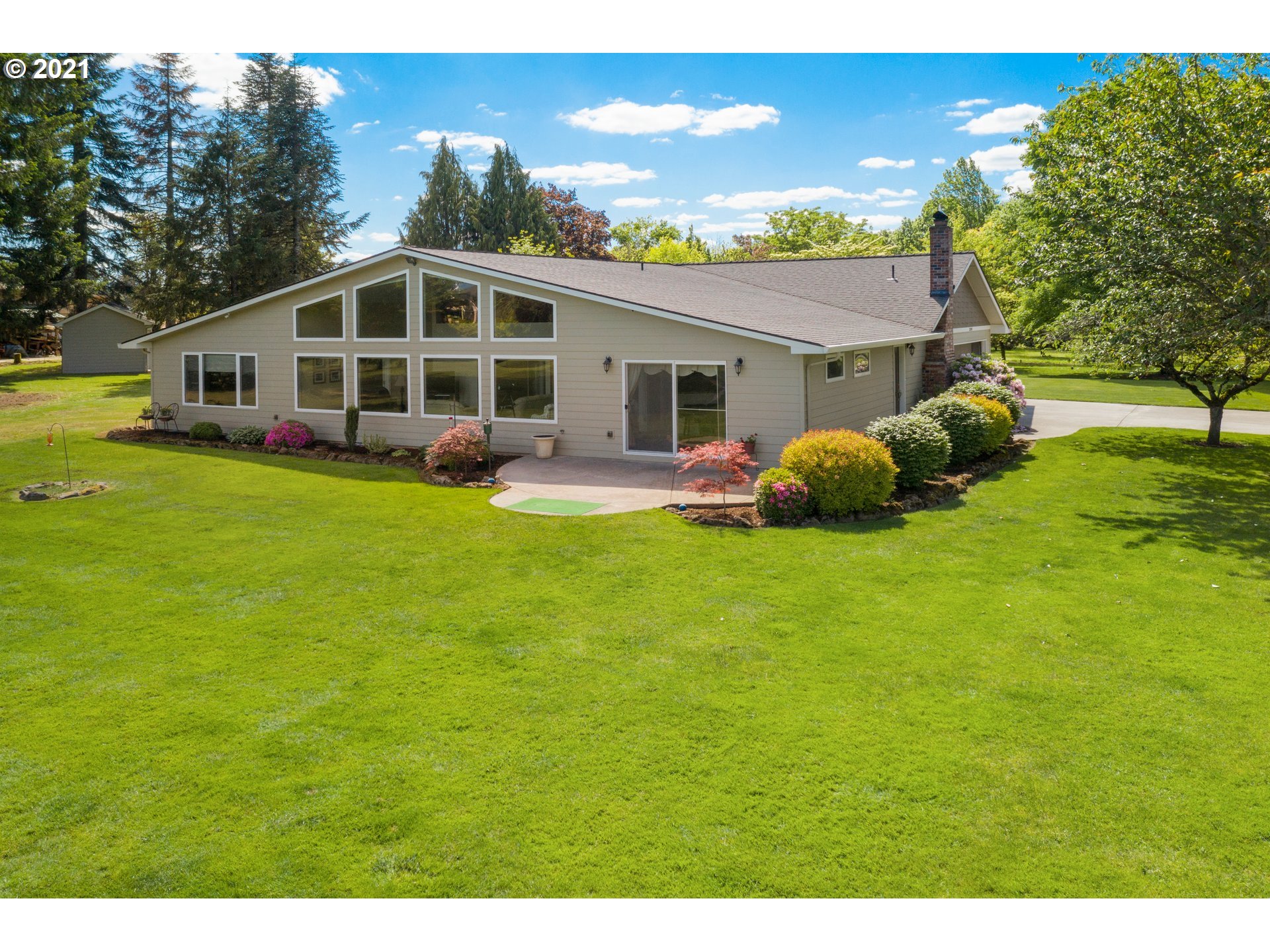 33090 Southeast Bluff Road Boring, OR 97009 - Photo 2 of 26