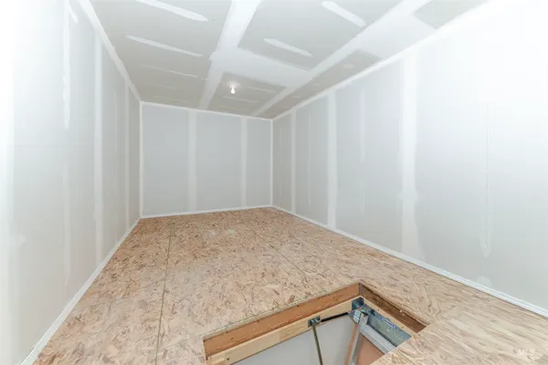 $470,000 | 910 Vineland Drive, Unit 6, Clarkston, WA 99403