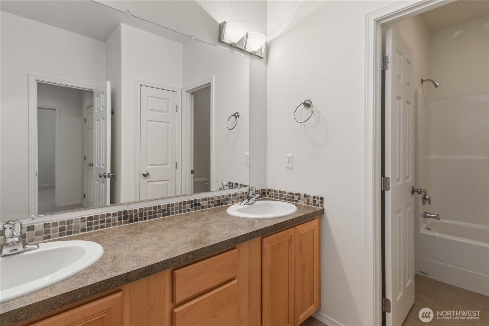 2035 Coal Creek Road Longview, WA 98632 - Photo 21 of 34