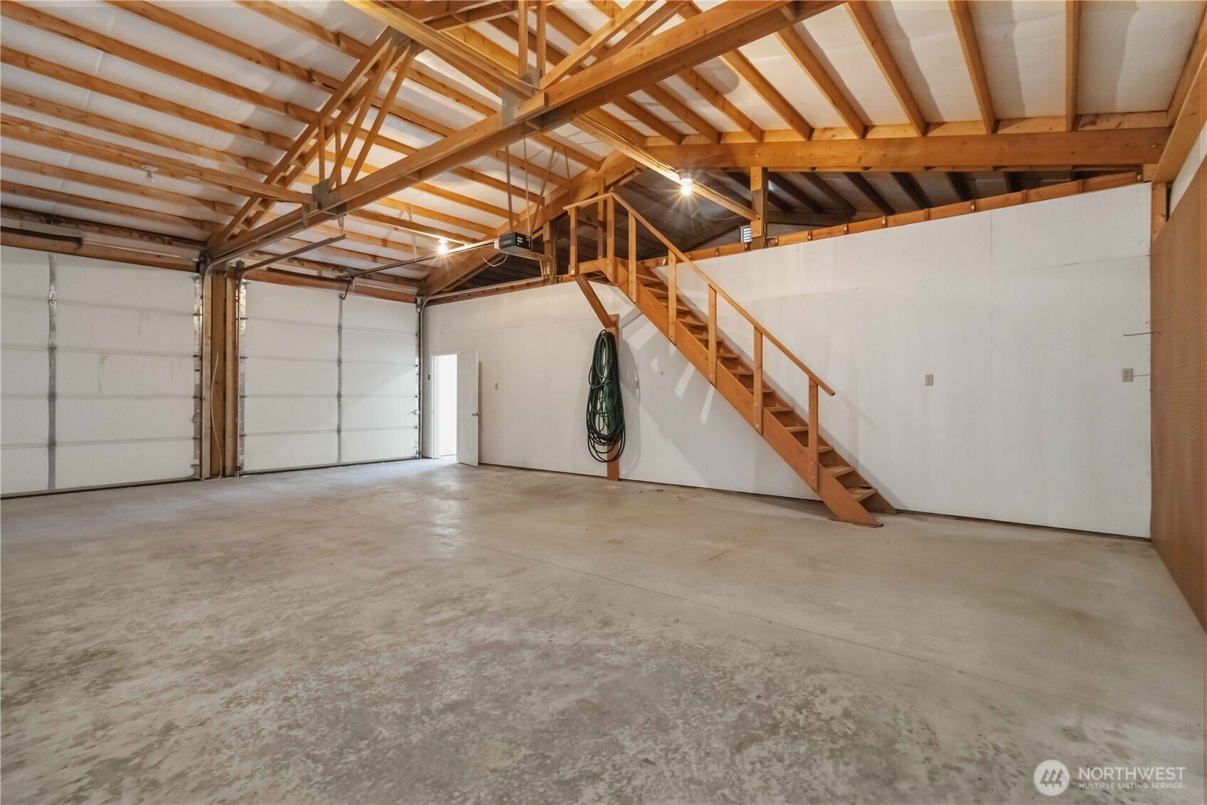 2035 Coal Creek Road Longview, WA 98632 - Photo 25 of 34