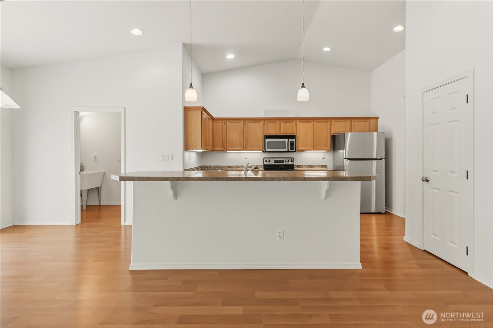 2035 Coal Creek Road Longview, WA 98632 - Photo 6 of 34