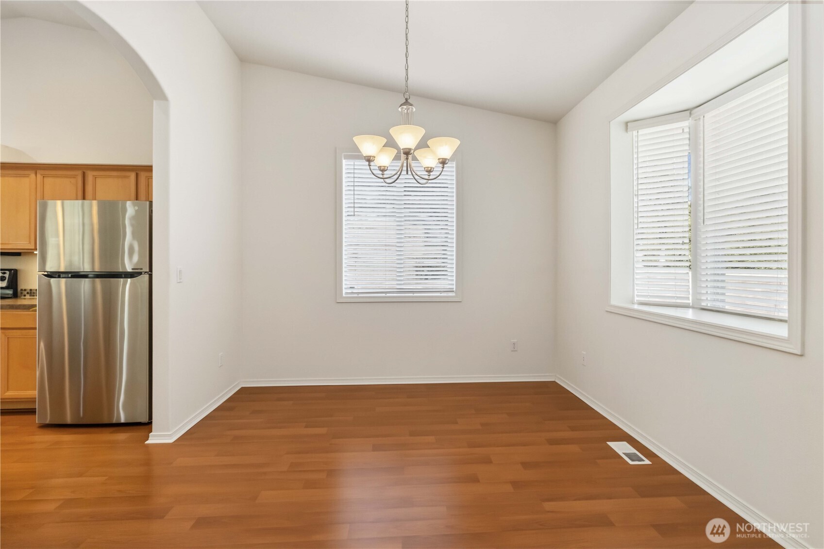 2035 Coal Creek Road Longview, WA 98632 - Photo 7 of 34