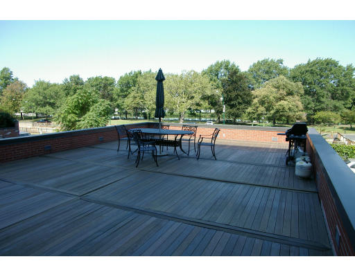 188 Beacon Street, Unit 5 Boston, MA 02116 - Photo 14 of 15
