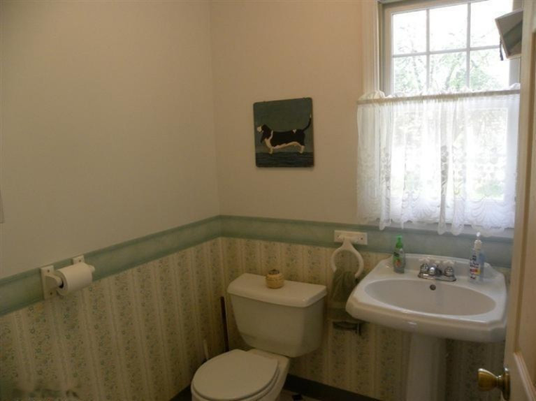 04632 Baker Road Gobles, MI 49055 - Photo 12 of 23 Powder room