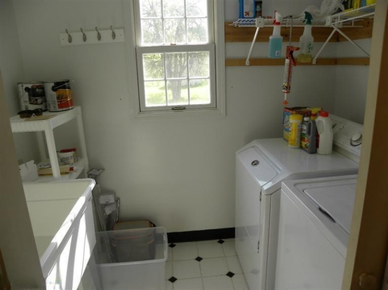 04632 Baker Road Gobles, MI 49055 - Photo 9 of 23 Laundry room