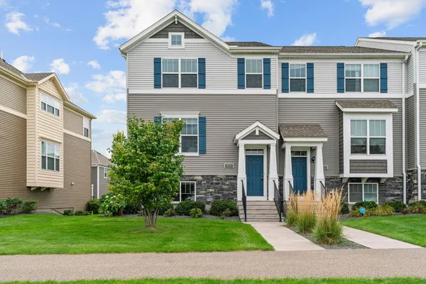$429,900 | 11515 82nd Avenue North, Maple Grove, MN 55369