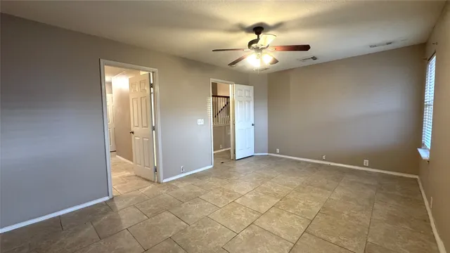 $2,000 | 4835 Windy Bluff Court, Katy, TX 77449