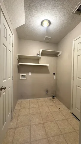 $2,000 | 4835 Windy Bluff Court, Katy, TX 77449