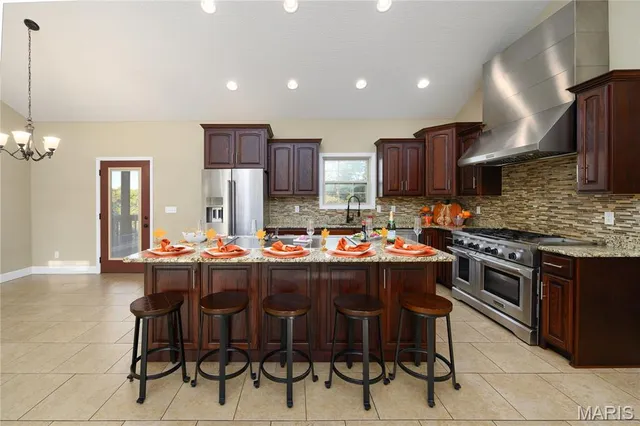 $476,900 | 105 Paradise Street, Waynesville, MO 65583