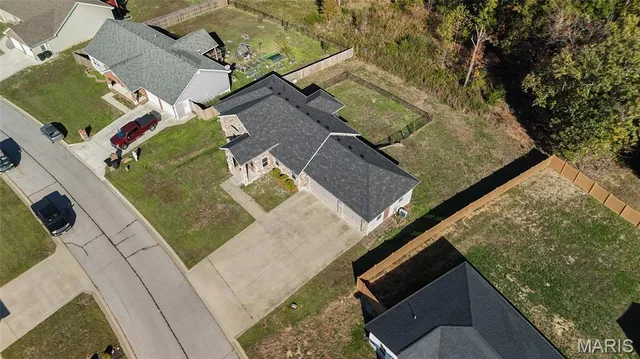 $476,900 | 105 Paradise Street, Waynesville, MO 65583