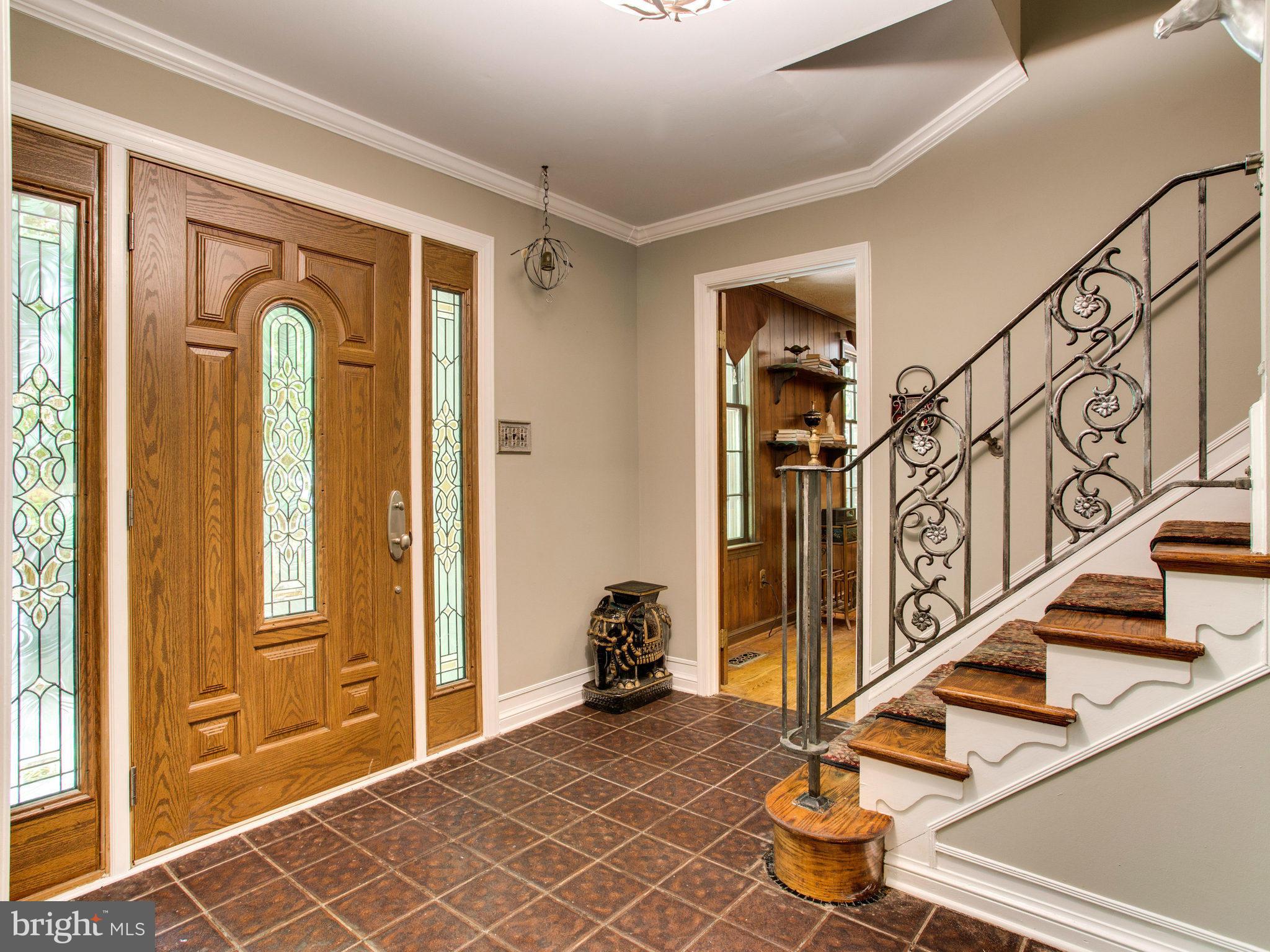 7500 Maple Branch Road Clifton, VA 20124 - Photo 2 of 30 Foyer